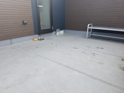 バルコニー・ベランダフラット（床上げ）デッキAQUGA（アクーガ）　RIN-2　（リナータ）　施工バルコニー