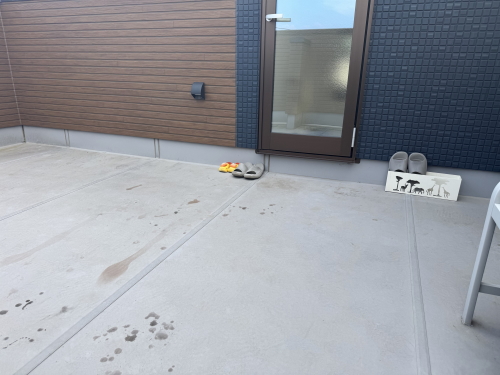 バルコニー・ベランダフラット（床上げ）デッキAQUGA（アクーガ）　RIN-2　（リナータ）　施工バルコニー