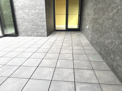 バルコニー・ベランダフラット（床上げ）デッキAQUGA　RIN-2　（リナータ）　施工