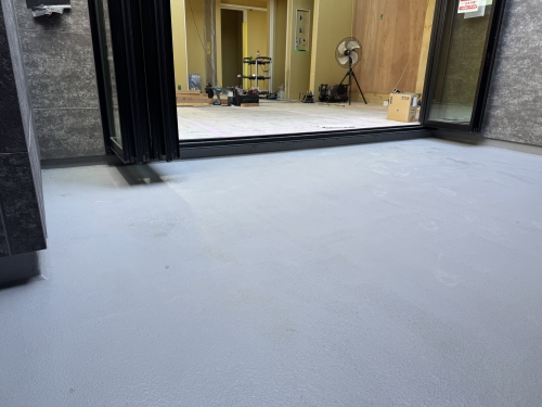 バルコニー・ベランダフラット（床上げ）デッキAQUGA　RIN-2　（リナータ）　施工