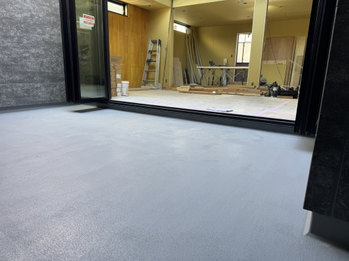 バルコニー・ベランダフラット（床上げ）デッキAQUGA　RIN-2　（リナータ）　施工