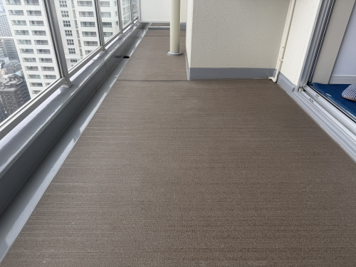 TOTOバーセア　MU04/300　ベイクホワイト　施工バルコニー