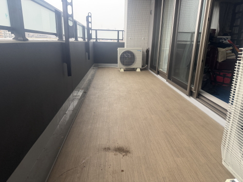 バルコニー・ベランダフラット（床上げ）デッキAQUGA　S-606　（プリモス）　施工バルコニー