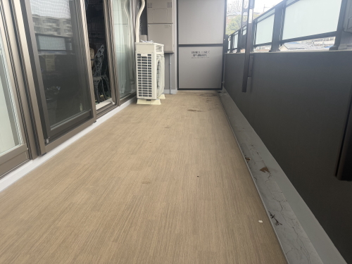 バルコニー・ベランダフラット（床上げ）デッキAQUGA　S-606　（プリモス）　施工バルコニー