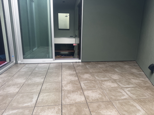 バルコニー・ベランダフラット（床上げ）デッキAQUGA（アクーガ）RIN-5　（リナータ）　施工バルコニー