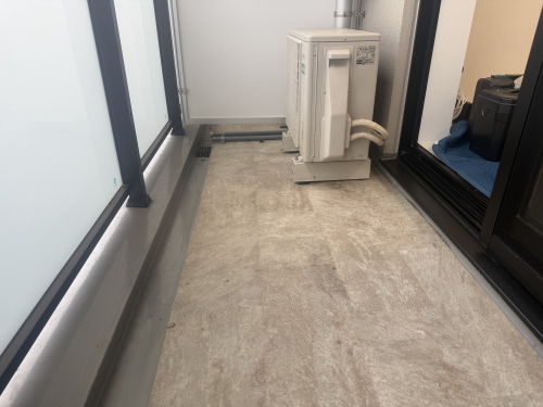 バルコニー・ベランダフラット（床上げ）デッキAQUGA（アクーガ） XE-101（ジータ）　施工バルコニー