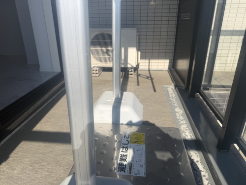 TOTO バーセア　MU04/300　ベイクホワイト　施工バルコニー